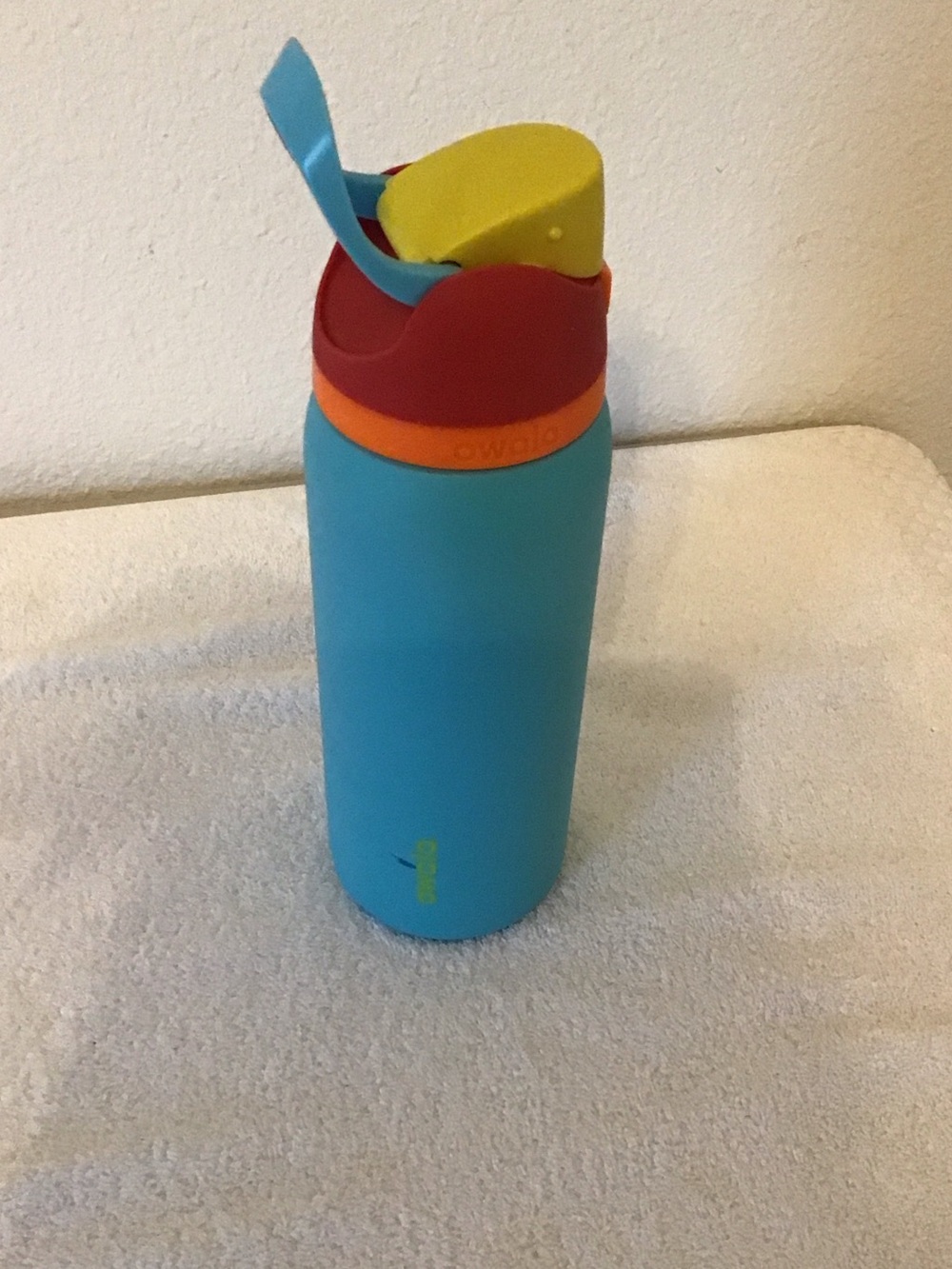 Owala 32oz - Blue with Red, Orange & Yellow Accents